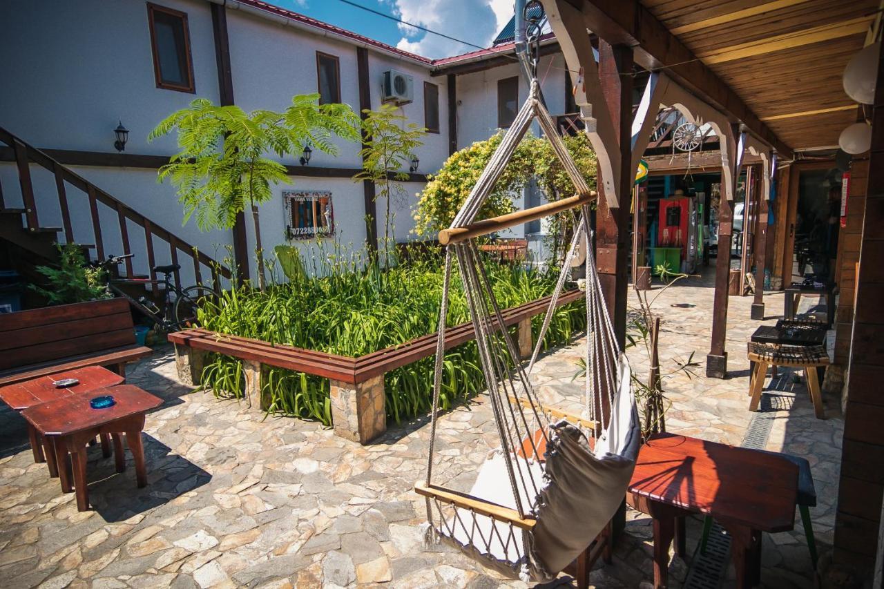 Bazart Vama Veche Hostel Exterior photo