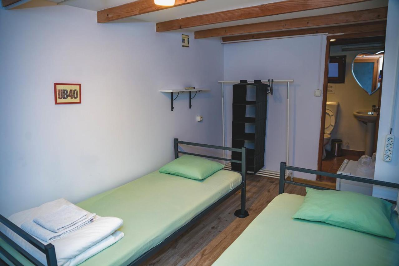 Bazart Vama Veche Hostel Exterior photo